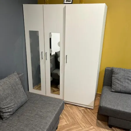 Citybase L Wojewodzka Street I & V
