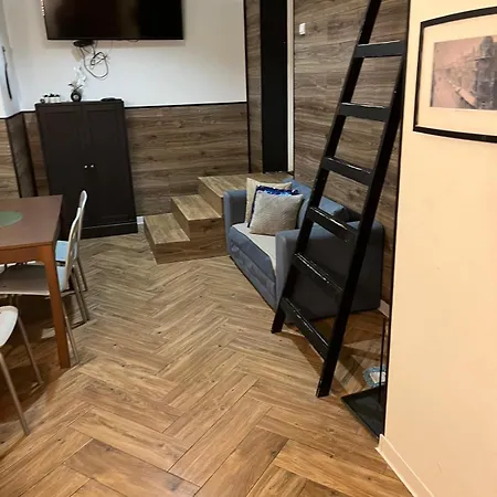 Citybase L Wojewodzka Street I & V شقة